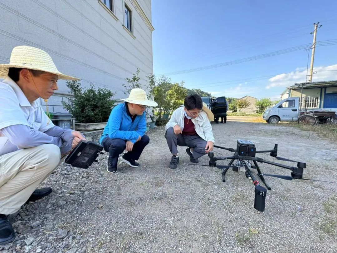 1752023958944590.jpg 1752023958944590.jpg